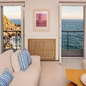  Apartment Carattino 12 Idyllic Seafront Retreat Italy