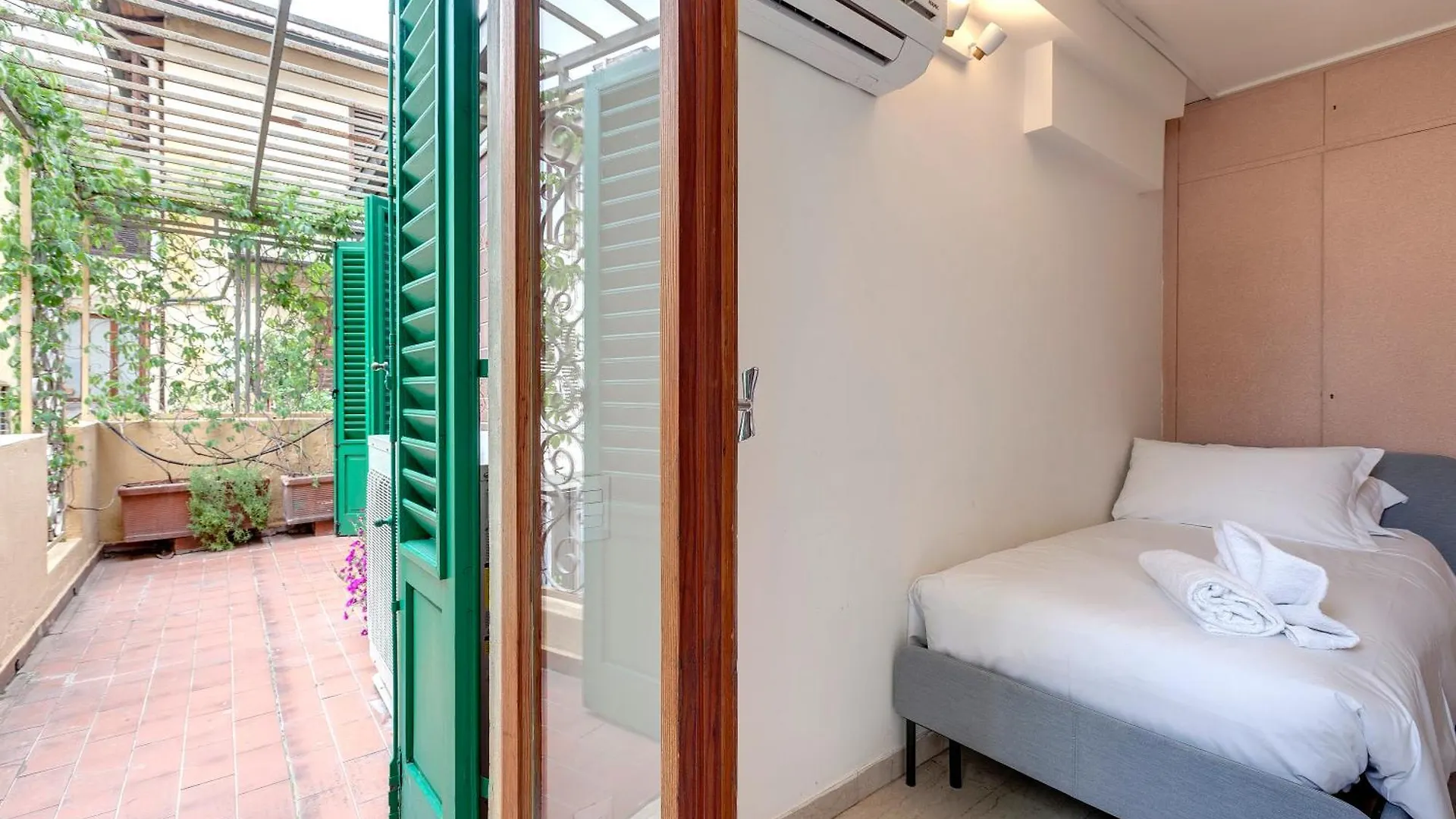 Fiorenza Historical Apartment By Mamo Florens