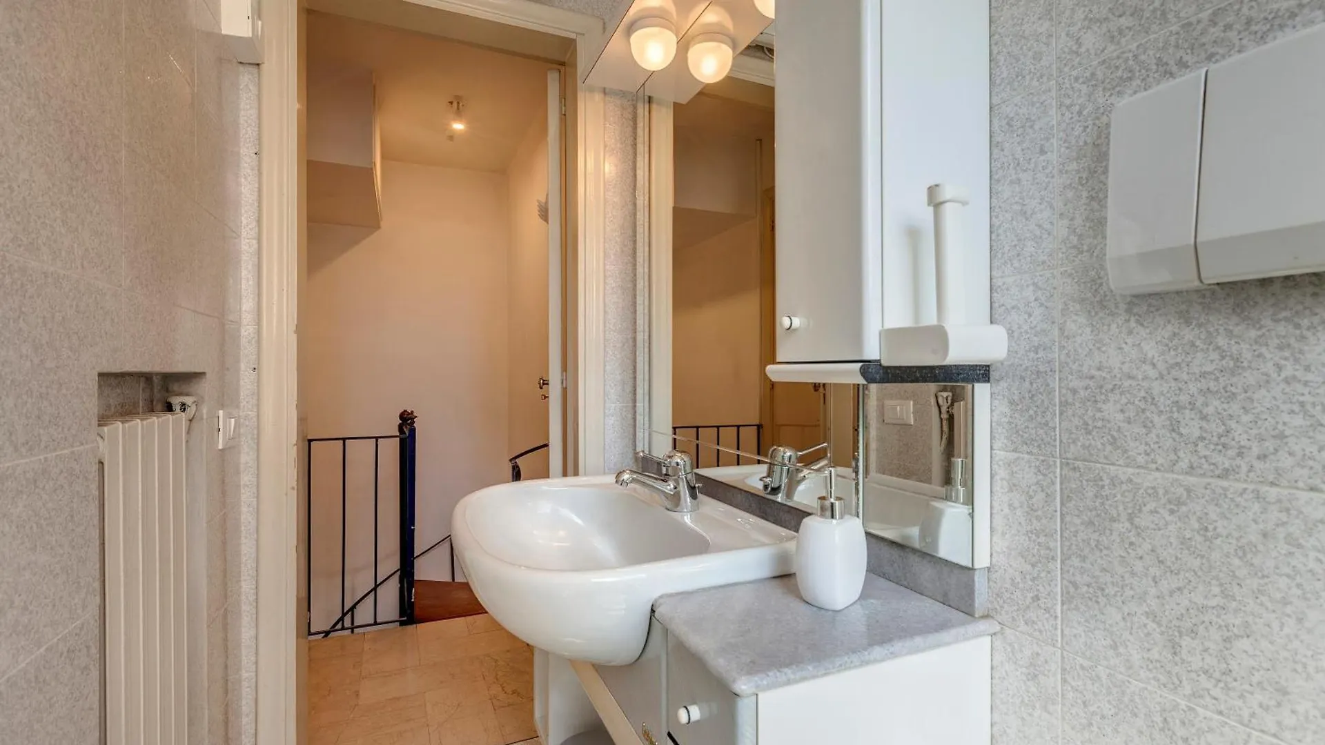 Fiorenza Historical Apartment By Mamo Florens